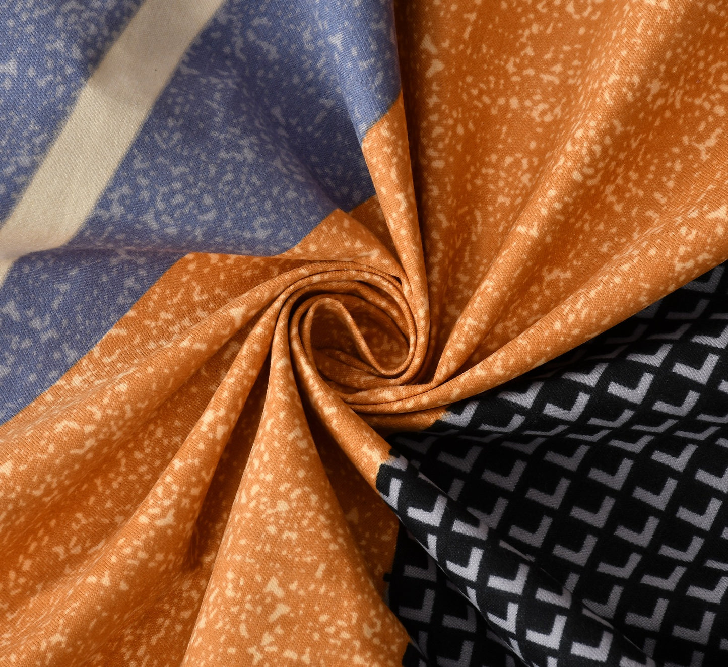 Fabicra Bliss Wave Cotton Elastic Fitted King Size Bedsheet with 2 Pillow Covers